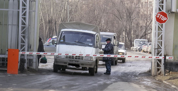 физическая охрана объектов